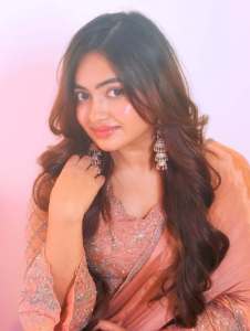 shaalin-zoya-in-soft-peach-dress-looking-good-in-after-weight-loss-photos-002