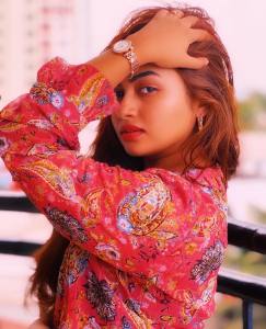 shaalin-zoya-look-instagram-photos2022-007