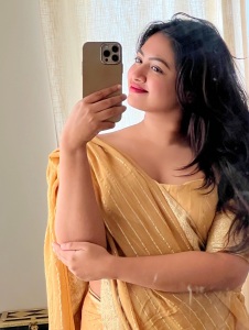 shaalin-zoya-new-chubby-look-with-style-002