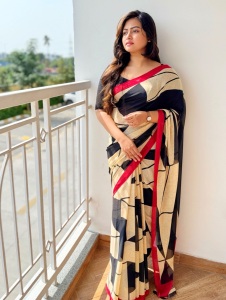 shaalin-zoya-new-chubby-look-with-style-008