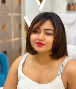 shaalin-zoya-new-hair-cut-style-photos