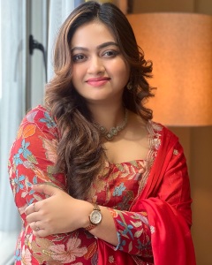 shalin-zoya-in-shimmer-and-sharara-dress-style-photos-001