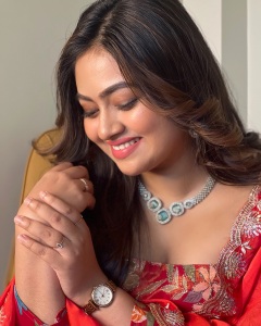 shalin-zoya-in-shimmer-and-sharara-dress-style-photos-006