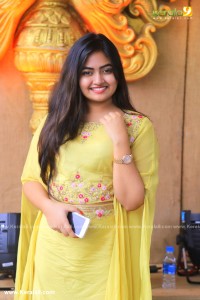 shalin-zoya-latest-photos-0914-973