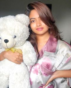 shalin zoya latest photos6987-005