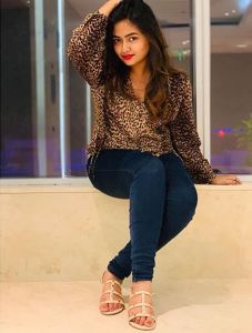 shalin zoya latest photos8912-13