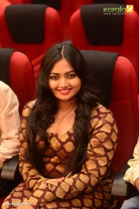 shalin-zoya-latest-pics-222-00362