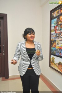 shalin-zoya-latest-stills00-00377