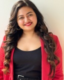 shaalin-zoya-in-red-blazer-with-black-pants-and-inner-style-photos-004