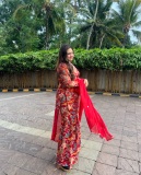 shalin-zoya-in-shimmer-and-sharara-dress-style-photos-008