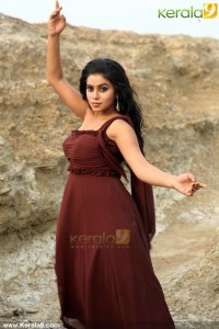 5916actress_poorna_latest_pics_01-003