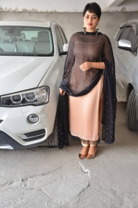 shamna-kasim-latest-stills09831-00117