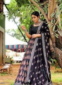 actress shamna kasim latest images in black dress-001