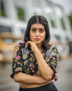 actress shamna kasim latest photos saree-002