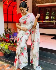 actress shamna kasim latest photos saree-003