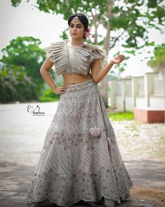 actress shamna kasim latest photos saree-005