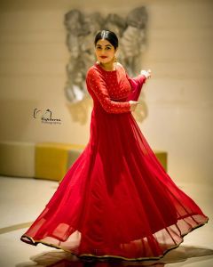 actress shamna kasim latest photos saree-031
