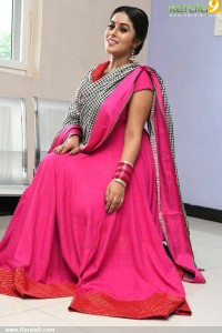 poorna-latest-stills-124-01136