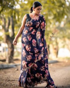 shamna-kasim-in-blue-colour-saree-photos-003