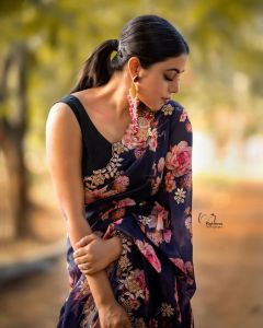 shamna-kasim-in-blue-colour-saree-photos