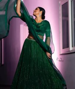 shamna-kasim-in-green-lehenga-001