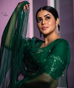 shamna-kasim-in-green-lehenga-004