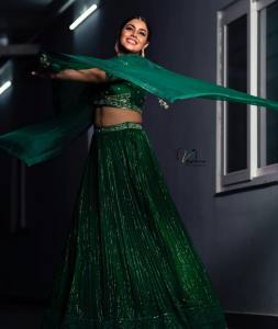 shamna-kasim-in-green-lehenga-005