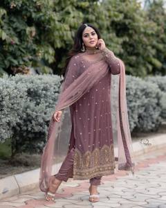 shamna-kasim-in-party-wear-churidar-photos-005
