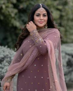 shamna-kasim-in-party-wear-churidar-photos-006