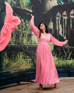 shamna-kasim-in-peach-anarkali-churidar-photos-004