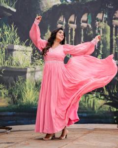 shamna-kasim-in-peach-anarkali-churidar-photos-005