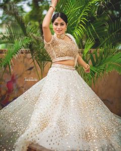 shamna kasim latest images 0921-001