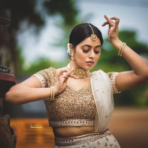 shamna kasim latest images 0921-003