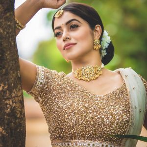 shamna kasim latest images 0921-007