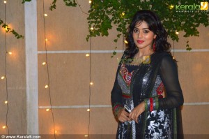 shamna-kasim-latest-photos-07471
