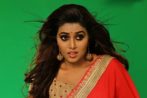 shamna-kasim-latest-photos-112-01148