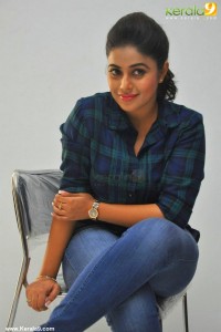 shamna-kasim-latest-photos-258-00365