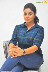 shamna-kasim-latest-photos-25842