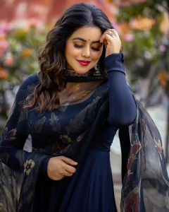 shamna-kasim-latest-photos-in-kanchipuram-saree-001