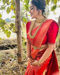 shamna-kasim-latest-photos-in-kanchipuram-saree-004
