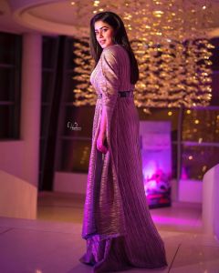 shamna-kasim-latest-photos-in-red-saree-201-001