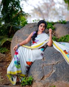 shamna-kasim-latest-photos-in-white-saree-003