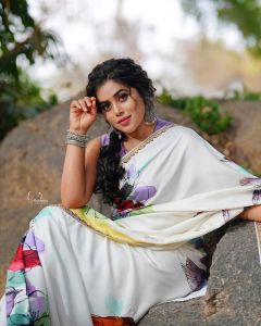 shamna-kasim-latest-photos-in-white-saree-004