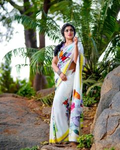shamna-kasim-latest-photos-in-white-saree-005