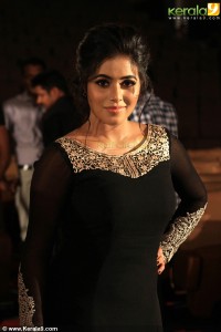 shamna-kasim-latest-photoshoot-0366