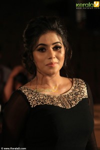 shamna-kasim-latest-photoshoot-0423