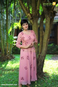 shamna-kasim-latest-photoshoot-0932-03034