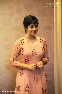 shamna-kasim-latest-photoshoot-093278