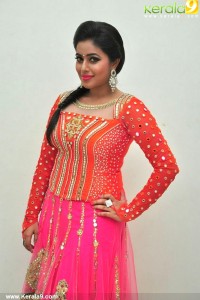 shamna-kasim-latest-pics-100-00244