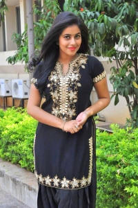 shamna-kasim-latest-pics-22235